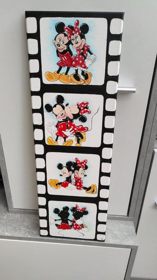 Minnie & Mickey Mouse